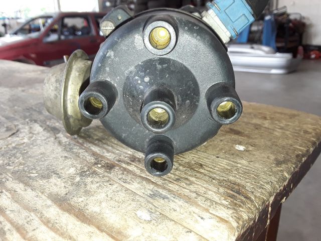 bontott LADA SAMARA Gyújtáselosztó