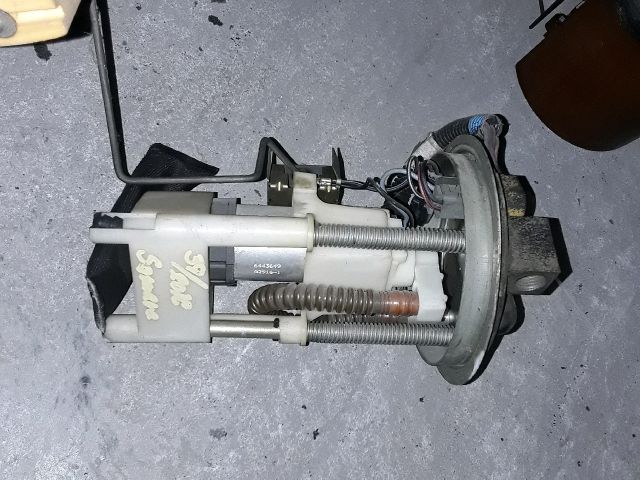 bontott LADA SAMARA Üzemanyag Szivattyú