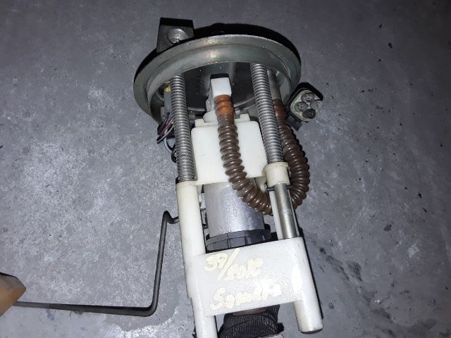 bontott LADA SAMARA Üzemanyag Szivattyú