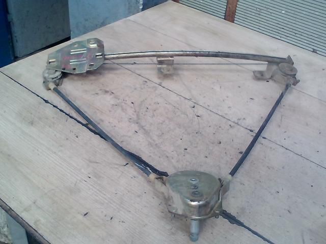 bontott LADA SAMARA Bal első Ablakemelő Szerkezet (Mechanikus)