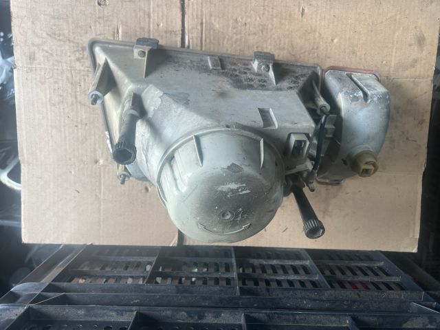 bontott LADA SAMARA Bal Fényszóró