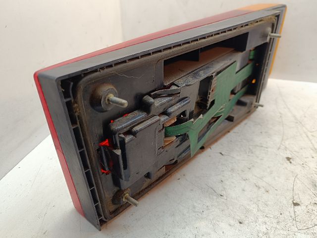 bontott LADA SAMARA Bal Hátsó Lámpa