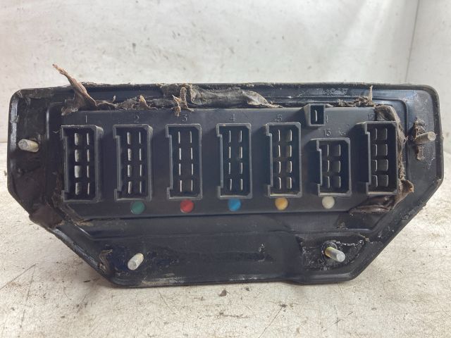 bontott LADA SAMARA Biztosítéktábla Doboz