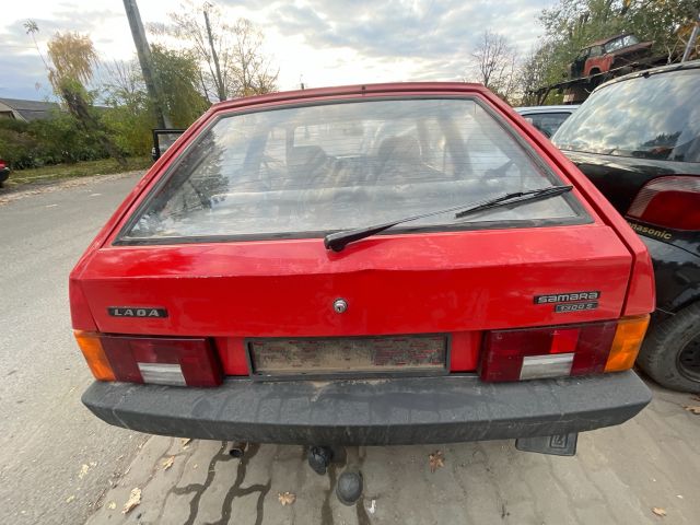 bontott LADA SAMARA Csomagtérajtó (Részeivel)