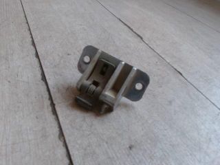 bontott LADA SAMARA Csomagtérajtó Zárbetét