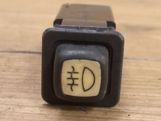 bontott LADA SAMARA Hátsó Ködzárófény Kapcsoló