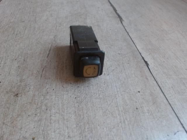 bontott LADA SAMARA Hátsó Ködzárófény Kapcsoló