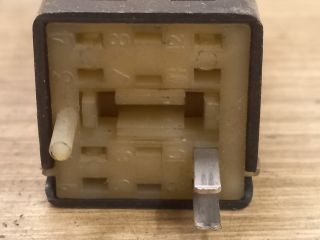 bontott LADA SAMARA Hátsó Ködzárófény Kapcsoló