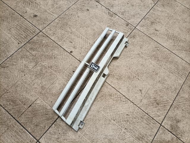 bontott LADA SAMARA Hűtőrács