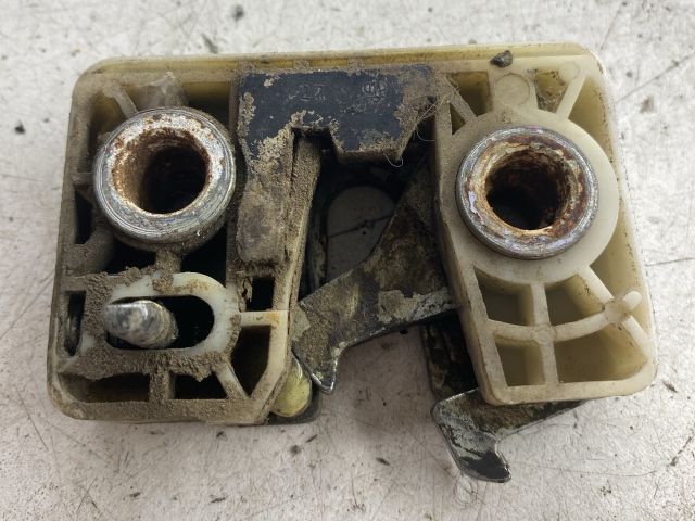 bontott LADA SAMARA Jobb első Ajtózár