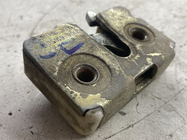 bontott LADA SAMARA Jobb első Ajtózár