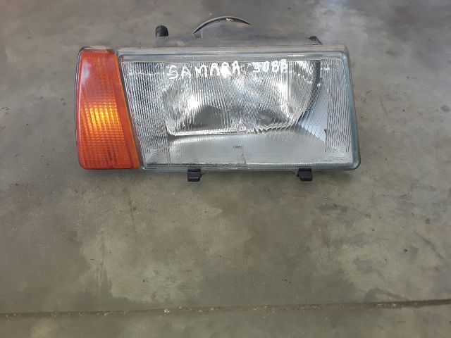 bontott LADA SAMARA Jobb Fényszóró
