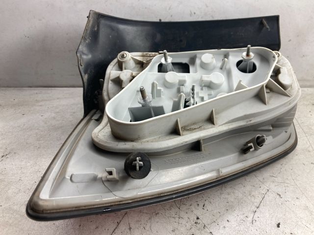 bontott LADA SAMARA Jobb Hátsó Lámpa