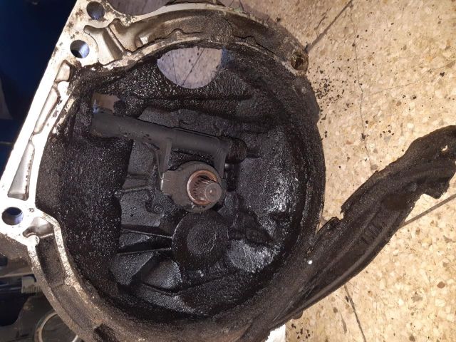 bontott LADA SAMARA Váltó (Mechanikus)