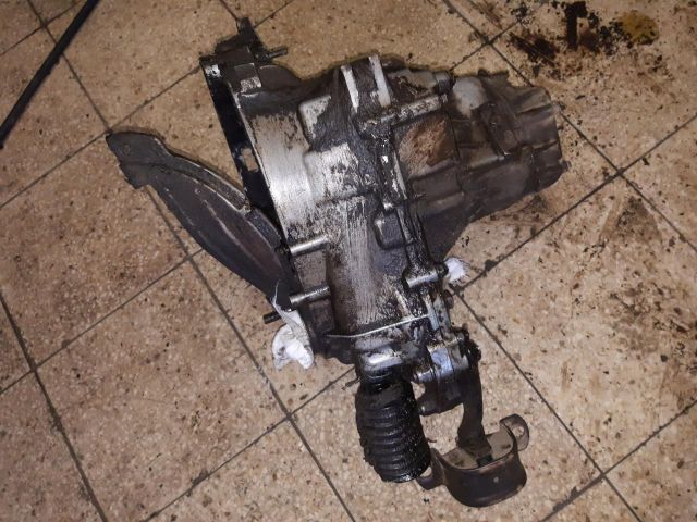 bontott LADA SAMARA Váltó (Mechanikus)