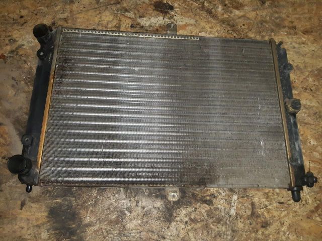 bontott LADA SAMARA Vízhűtő Radiátor (Klímás)