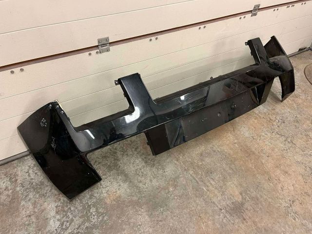 bontott LAMBORGHINI GALLARDO Hátsó Lökhárító (Üresen)