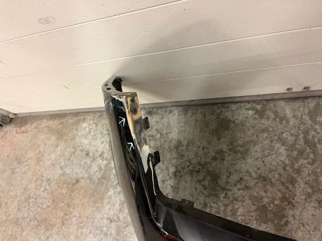 bontott LAMBORGHINI GALLARDO Hátsó Lökhárító (Üresen)