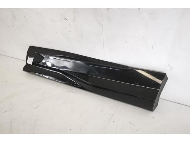 bontott LAMBORGHINI URUS Bal hátsó Ajtó Díszléc