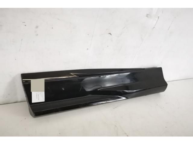 bontott LAMBORGHINI URUS Bal hátsó Ajtó Díszléc