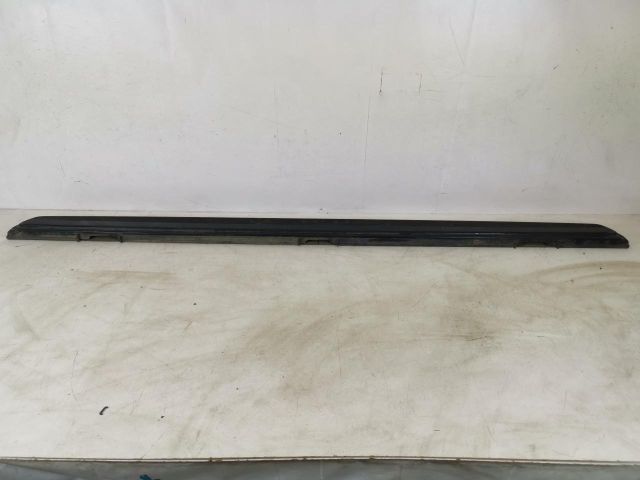 bontott LAMBORGHINI URUS Bal Küszöb