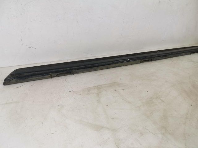 bontott LAMBORGHINI URUS Bal Küszöb