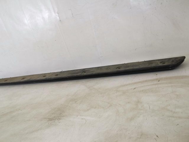 bontott LAMBORGHINI URUS Bal Küszöb