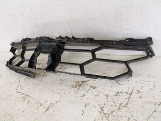 bontott LAMBORGHINI URUS Első Lökhárító Alsó Középső Díszrács