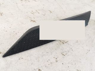 bontott LAMBORGHINI URUS Első Lökhárító Díszléc