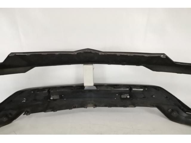 bontott LAMBORGHINI URUS Első Lökhárító (Részeivel)