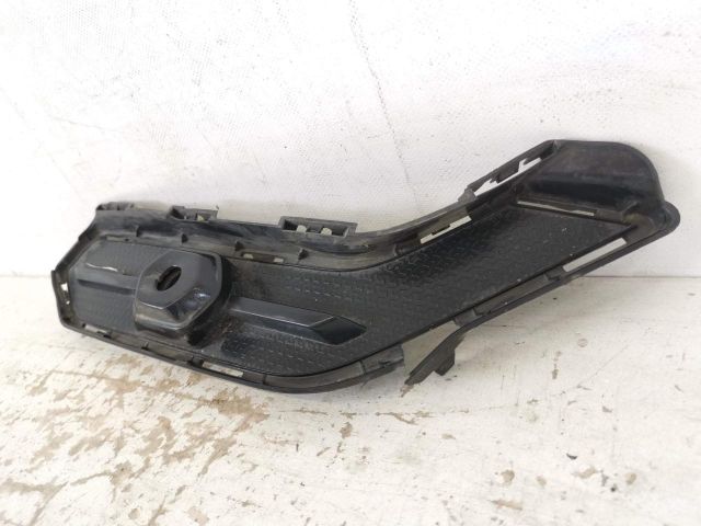 bontott LAMBORGHINI URUS Hűtőrács