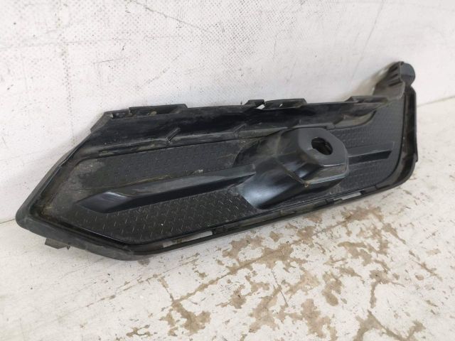 bontott LAMBORGHINI URUS Hűtőrács