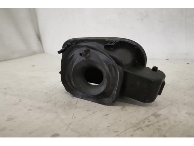 bontott LAMBORGHINI URUS Tankajtó