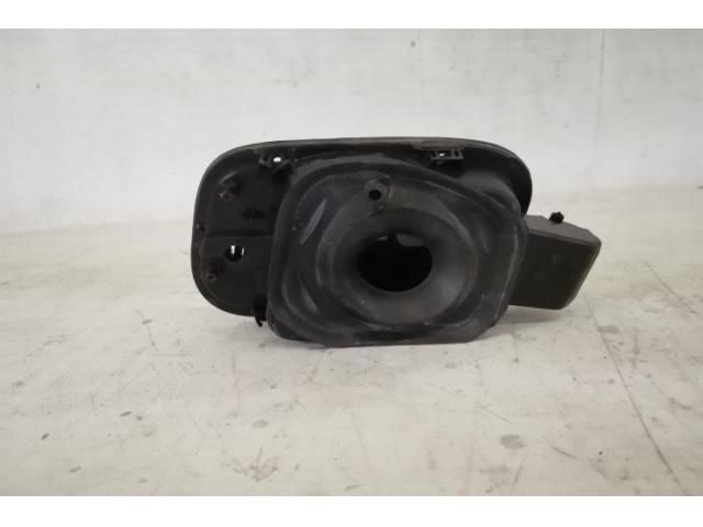 bontott LAMBORGHINI URUS Tankajtó