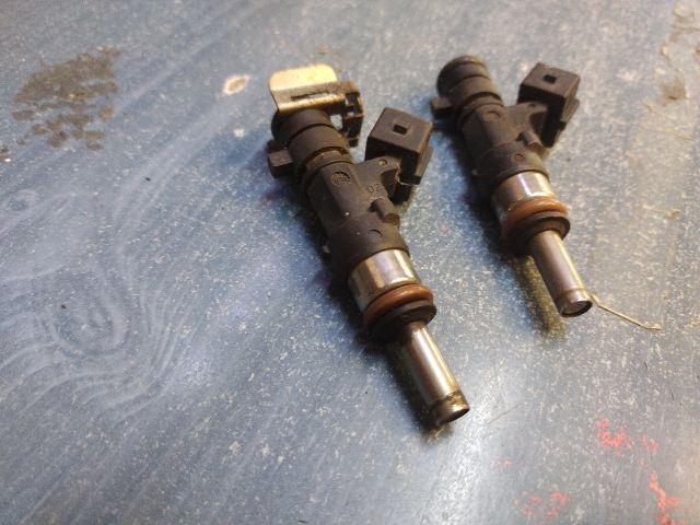 bontott LANCIA DELTA Porlasztó (1 db)