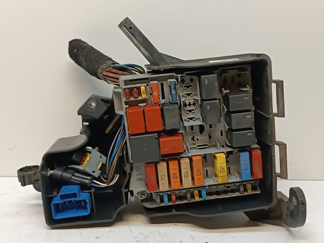 bontott LANCIA DELTA Biztosítéktábla Motortér