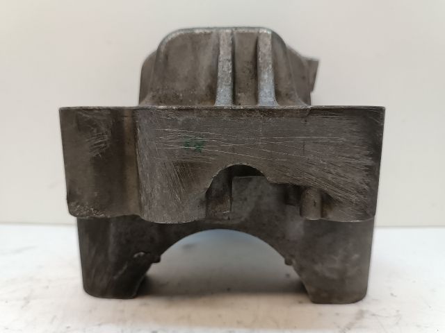 bontott LANCIA DELTA Motor Tartó Bak Jobb