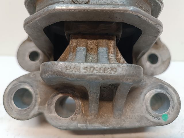 bontott LANCIA DELTA Motor Tartó Bak Jobb