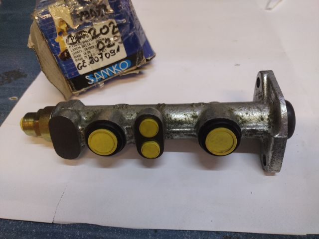 bontott LANCIA DELTA Főfékhenger