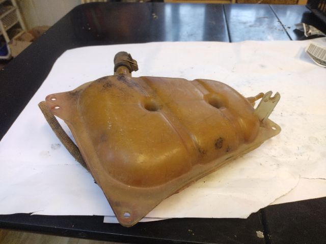 bontott LANCIA DELTA Kiegyenlítő Tartály