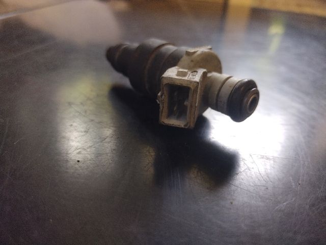 bontott LANCIA DELTA Porlasztó (1 db)