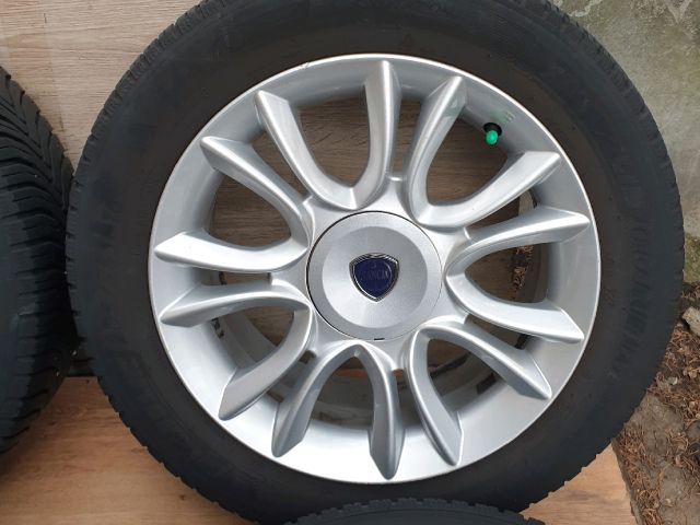 bontott LANCIA DELTA Alufelni Szett Gumival