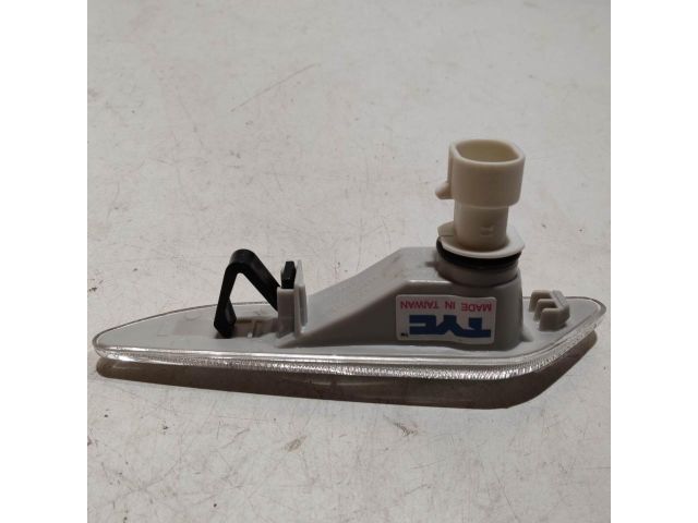 bontott LANCIA DELTA Bal első Irányjelző