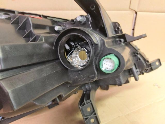 bontott LANCIA DELTA Bal Fényszóró