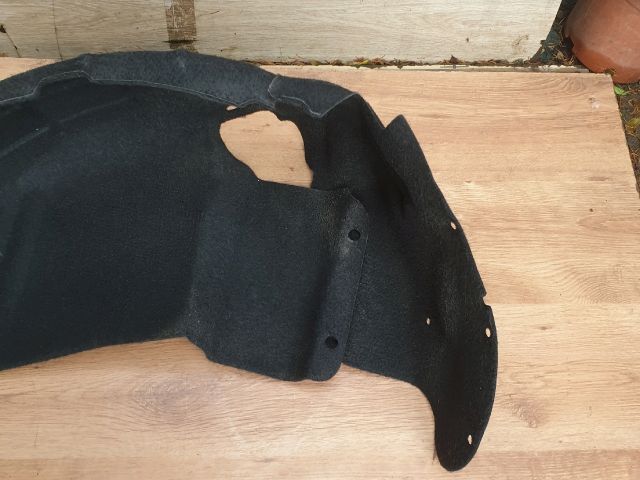 bontott LANCIA DELTA Bal hátsó Dobbetét (Kerékjárati, Műanyag)