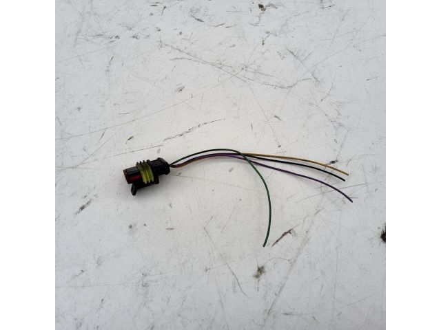 bontott LANCIA DELTA Csatlakozó