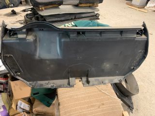 bontott LANCIA DELTA Csomagtérajtó Burkolat (Részeivel)