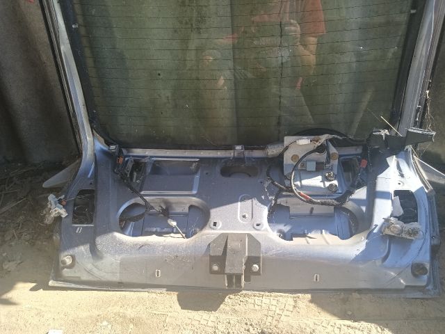 bontott LANCIA DELTA Csomagtérajtó (Részeivel)