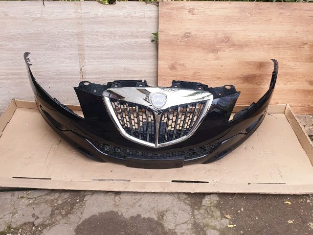 bontott LANCIA DELTA Első Lökhárító (Részeivel)