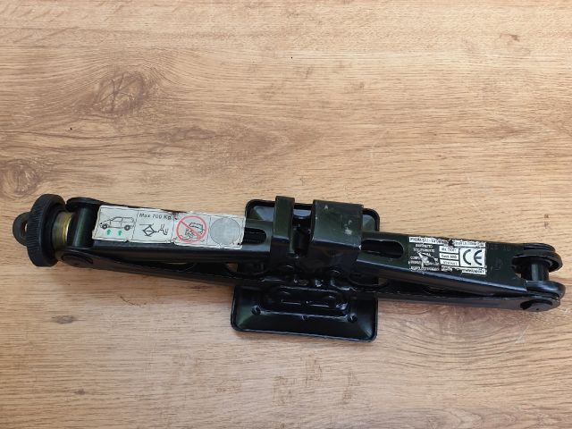 bontott LANCIA DELTA Emelő